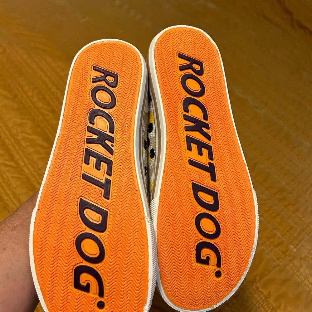 Rocket Dog Beige Daisy Sneakers - Picture 3 of 3